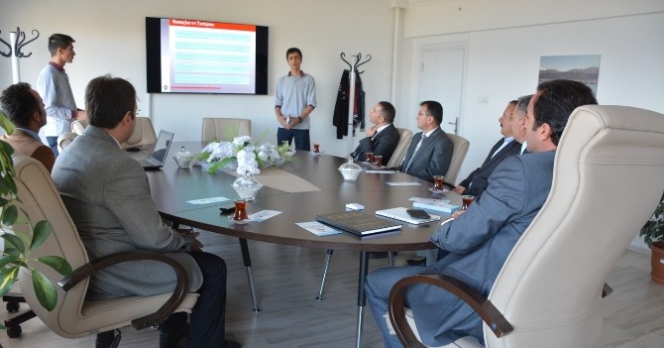 Bitlis Tatvan'da Öğrenciler TÜBİTAK Yarışmasında Ödül Aldı