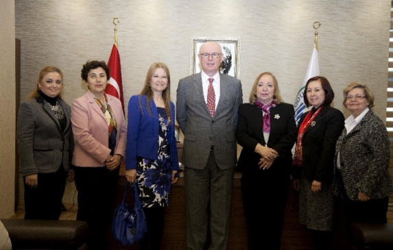 Eskişehir Odunpazarı'nda Türk Kadınlar Birliği'nden Ziyaret