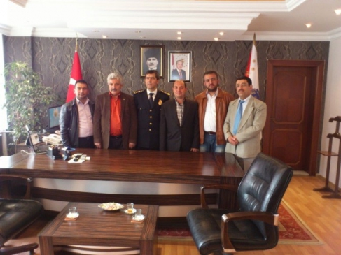 Niğde'de Mahalle Muhtarları, Emniyet Müdürü Ali Kemal Kurt'u Ziyaret Etti