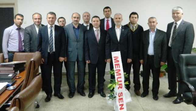 Manisa'da Memur-Sen, Kamu Hastaneleri Genel Sekreterliğini Ziyaret Etti