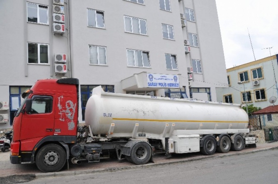 Antalya Alanya'da Durdurulan Tırda 25 Ton Kaçak Mazot Bulundu
