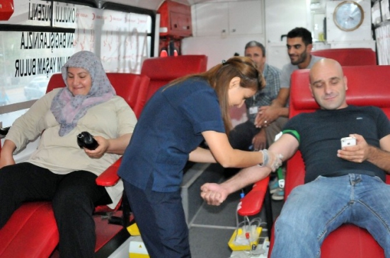 Yalova'da Kızılay Kan Merkezi, 2015 Hedefi İçin Umut Verici Sonuçlar Elde Etti