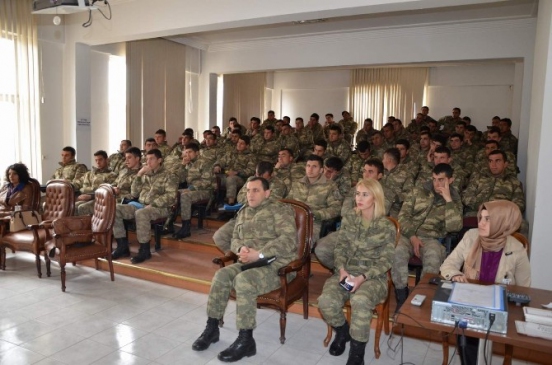 Van'da Er ve Erbaşlara Aile İçi İletişim Semineri Düzenlendi