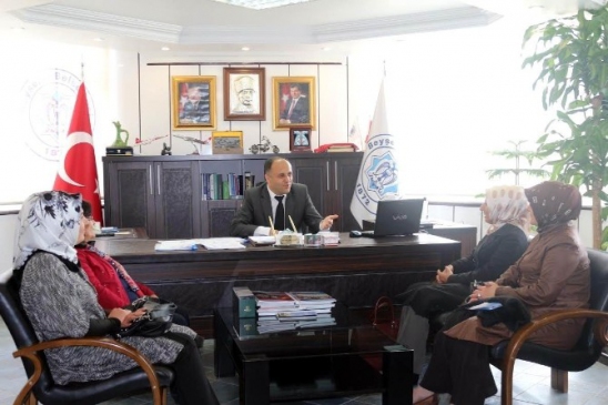 Konya Beyşehir'de AK Parti Kadın Kolları Başkanı Poçanoğlu'ndan Özaltun'a Ziyaret Gerçekleşti