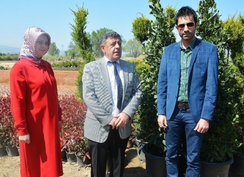 Yunusemre Manisa'da Parklar ve Bahçeler Yeşillenecek