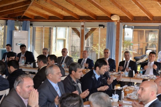 Mersin Mezitli'de Vali Çakacak, Din Görevlileriyle Kutlu Doğum Haftası İçin Bir Araya Geldi