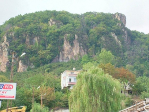 Fatsa'da Cıngırt Kayası'nın Turizme Kazandırılması İçin Restorasyon Çalışmaları Başlıyor