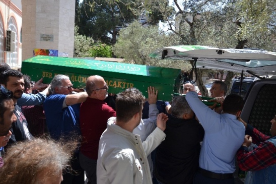 Nazilli'de 50 Yıldır Sinema İşletmeciliği Yapan Hamdi Kazancı Son Yolculuğuna Uğurlandı