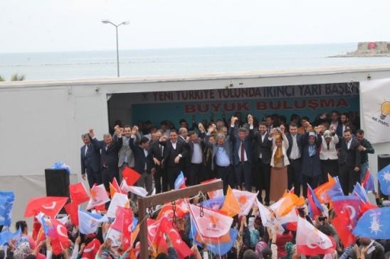 Adana Yumurtalık'ta AK Parti Milletvekili Adayları Tanıtıldı