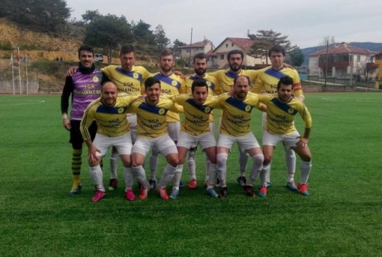 Bartın 1. Amatör Ligi'nde Ulus Çınar Spor, Kurucaşilespor'u 7-1 yenerek şampiyon oldu