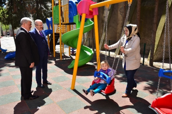 Altıeylül'de Atatürk Devlet Hastanesi Bahçesine Yeni Park Alanı Yapılacak