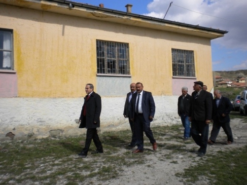 Sungurlu'da Kaymakam Osman Beyazyıldız, Derekışla ve Salman köylerini ziyaret etti.