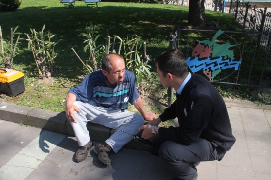 Zonguldak Ereğli'de Aşırı Alkol Alan Adam Hastaneye Kaldırıldı