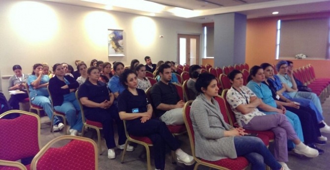 Acıbadem Adana Hastanesi'nde Onkoloji Hemşirelerine Psikolojik Destek Eğitimi Verildi