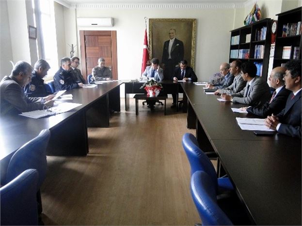 Develi Kaymakamlığı'nda Trafik Haftası Programı İçin Toplantı Gerçekleştirildi