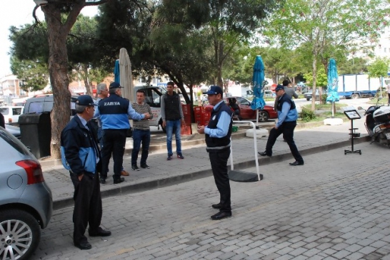 Didim Merkezde Yaya Yönetmeliği Kapsamında Kaldırımlar Temizlendi