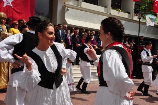 Manisa'da 475'inci Uluslararası Mesir Macunu Festivali Coşkusu Yaşanıyor