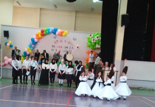 Erzurum Palandöken'de Öğrenciler Kutlu Doğum Haftası İçin Program Düzenledi