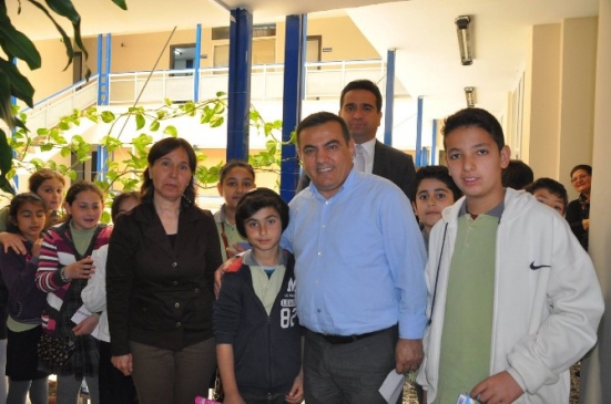 Kuşadası'nda Rahime Bilici İlkokulu Öğrencileri Belediyeyi Ziyaret Etti
