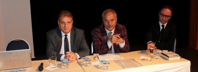 Erzurum'da Düzenlenen Hocalı Konferansında Tarihi Olaylar Ele Alındı