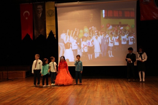 Diyarbakır Sur'da Dicle Üniversitesi'nde 23 Nisan Ulusal Egemenlik ve Çocuk Bayramı Etkinliği Gerçekleşti