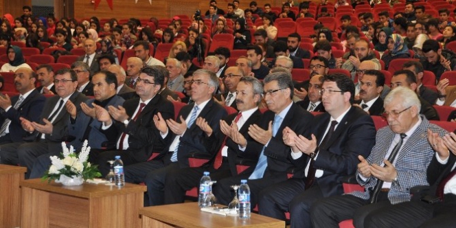 Aksaray'da Necip Fazıl Kısakürek'in 32. Yılı Anma Etkinliği Düzenlendi