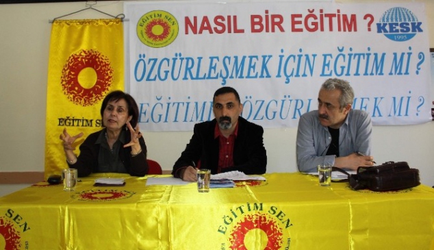 Adıyaman'da Eğitim-Sen'in Düzenlediği 'Nasıl Bir Eğitim?' Paneline Katılım Yoğundu