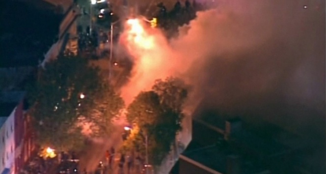 Baltimore'da Sokağa Çıkma Yasağını İhlal Eden Göstericilere Müdahale Edildi