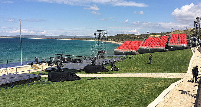 Çanakkale'de Anzak Koyunda Şafak Ayini Gerçekleştirildi, Binlerce Anzak Bir Araya Geldi