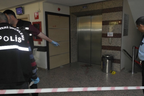 Manisa Salihli'de Özel Hastane Başhekimi Silahlı Saldırıya Uğradı