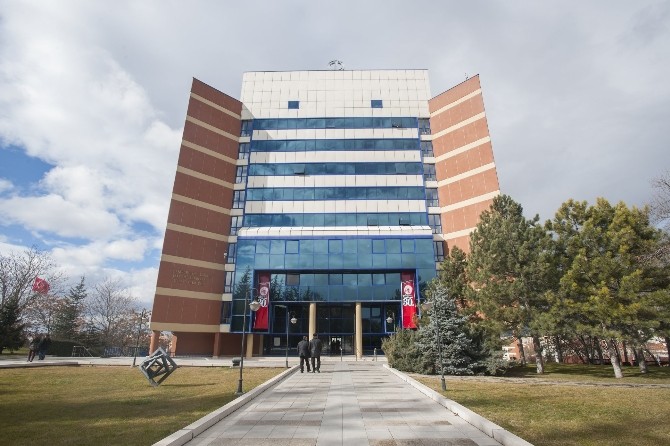 Anadolu Üniversitesi Açıköğretim Fakültesi, 28 Programıyla Akredite Edildi