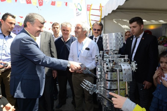 Konya Büyükşehir'de Düzenlenen Bilim Festivali, Bilim Merkezinde Sürdürülüyor