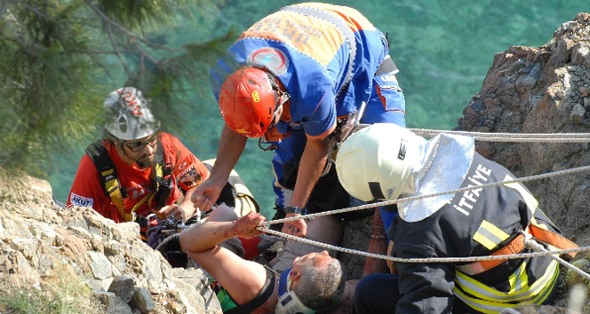 Fethiye'de ATV ile Uçuruma Düşen İngiliz Turist Hayatta Kalma Mücadelesi Verdi