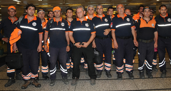 Nepal'de Deprem Sonrası AFAD ve AKUT Ekipleri Türkiye'ye Döndü