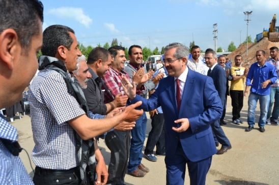 Adana Yüreğir'de Prof. Dr. Necdet Ünüvar, Coşkulu Toplantılar Düzenledi