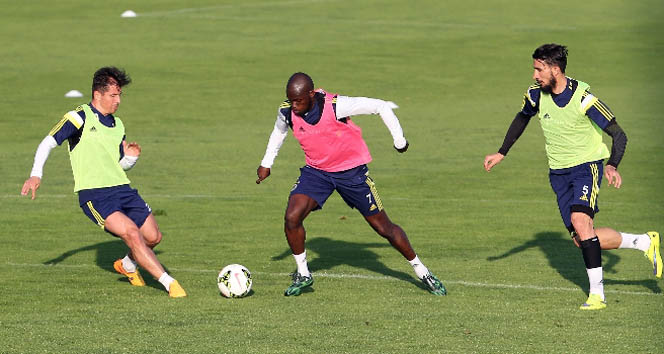 Fenerbahçe, Sivas'ta Medicana Sivasspor ile Oynayacağı Maç İçin Hazırlıklarını Devam Ettiriyor