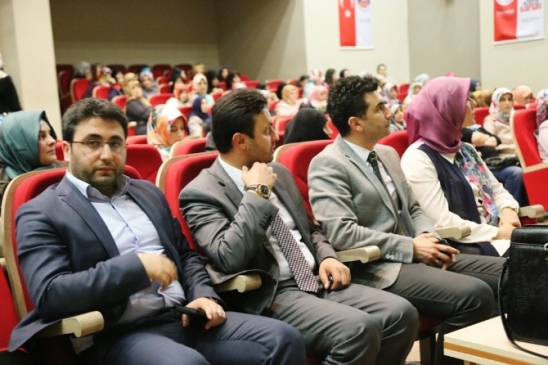 Kocaeli Gebze'de Aile İletişimi Üzerine Seminer Gerçekleştirildi