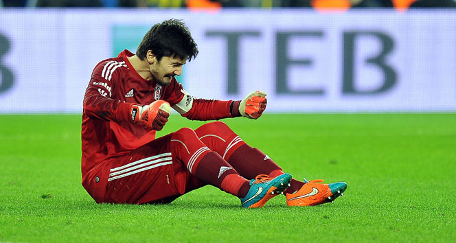 Tolga Zengin, Dan Bilzerian'a Ermeni Soykırımı Paylaşımına Cevap Verdi