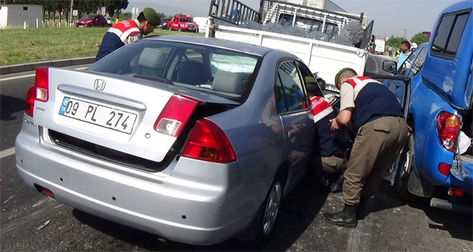 Aydın Efeler'de Dört Araçla Meydana Gelen Kazada 6 Kişi Yaralandı