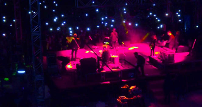 Van Yüzüncü Yıl Üniversitesi'nde Emre Aydın Konser Düzenlendi