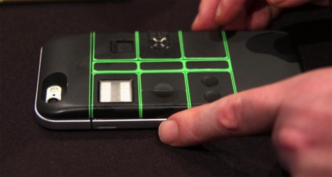 ABD'de Teknoloji Firması, iPhone için Radyo Dalgalarıyla Şarj Eden Kılıf Geliştirdi