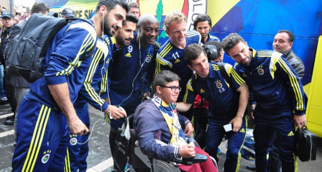 Fenerbahçe, Sivas'ta Medicana Sivasspor ile oynayacağı maça hazırlık için kente geldi.