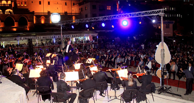 Mardin'de Opera ve Bale Günleri "Senfonik Türküler" Konseriyle Açıldı