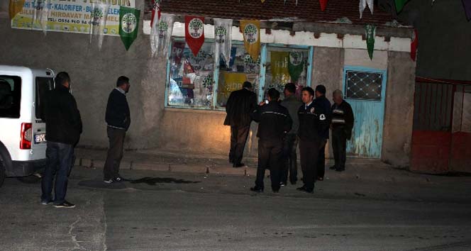 Kayseri Kocasinan'da HDP Seçim Bürosuna Gece Saldırı Gerçekleşti
