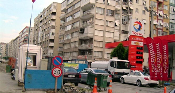 İzmir'de Metro Gecikmesi Nedeniyle Açılan 3 Milyon TL'lik Davada Karar Verildi