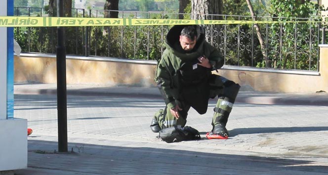 Balıkesir Manyas'ta Bırakılan Çantadan Spor Malzemeleri Çıktı