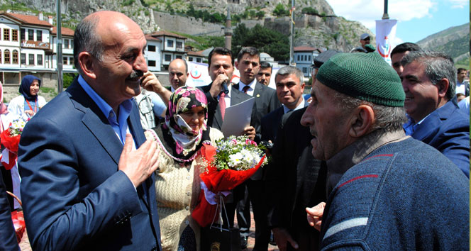 Amasya'da Sağlık Bakanı, Yaşlı Adamın Emeklilik Eleştirisine Cevap Verdi
