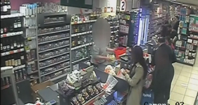 Fatih'te Gürcistan Uyruklu Hırsız, Kadınların Cep Telefonlarını Çaldı