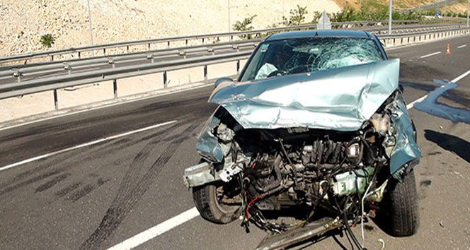 Bilecik Söğüt'te Gerçekleşen Tek Taraflı Trafik Kazasında 3 Yaralı