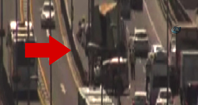 İstanbul Okmeydanı'nda Kamyon Devrildi, Trafik Kilitlendi